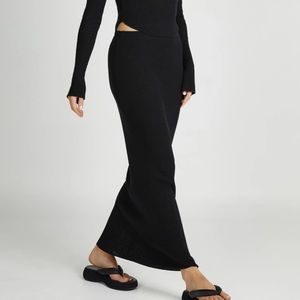 Meshki Knit Maxi Skirt- Black